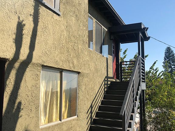 5th image of 1518 Parmer Ave
