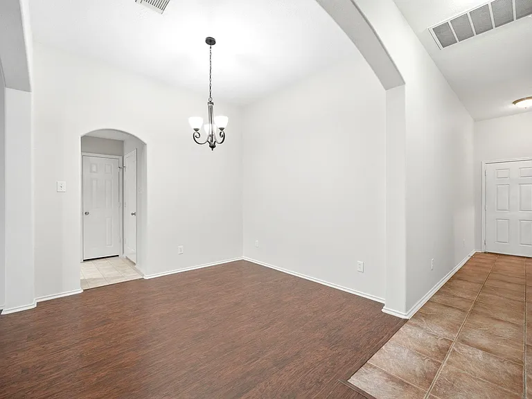 6931 Hamilton Falls Ln — Photo 7