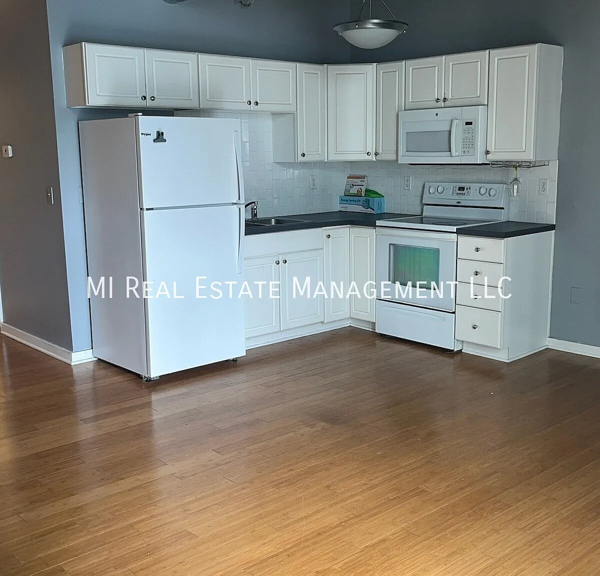 Studio, 1.0 bath, 550 sqft, $1,350 — Photo 2
