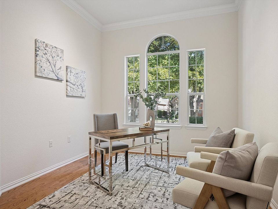 1st image of 351 Rio Bravo Dr