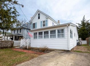 233 S Green St, Tuckerton, NJ 08087