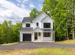 1115 Thornblade Way, Blue Ridge, VA 24064