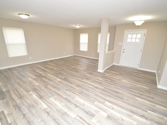 2nd image of 3152 Brandenburg Dr