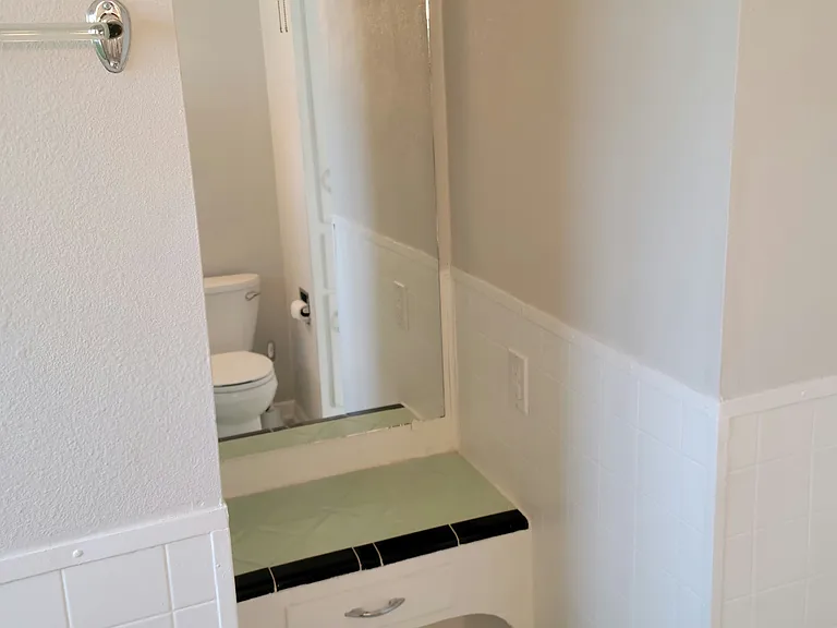 1528 Steves Ave #1 — Photo 18
