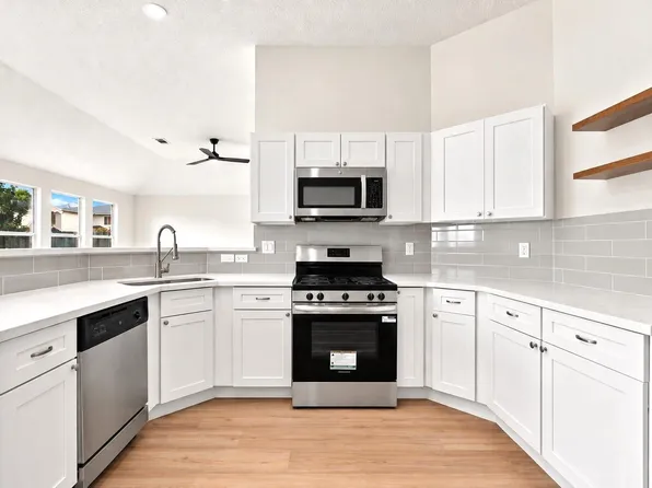 16719 N Bend Dr, Houston, TX 77073