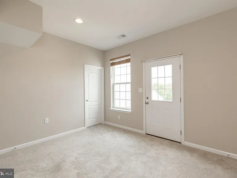 227 Schramm Loop — Photo 40
