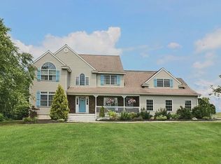 5 Barts Way, Salt Point, NY 12578