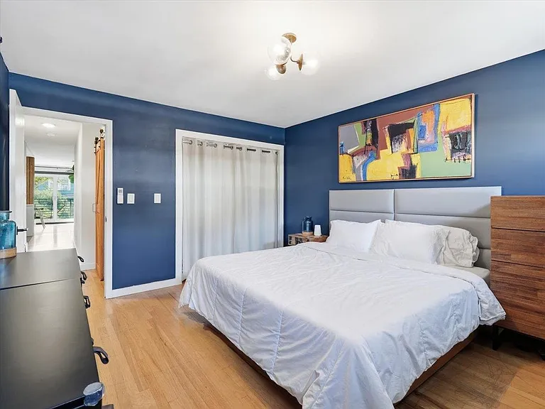59 Hauxhurst Ave #1 — Photo 22