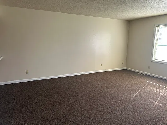 253 Keystone Drive - 3 — Photo 3