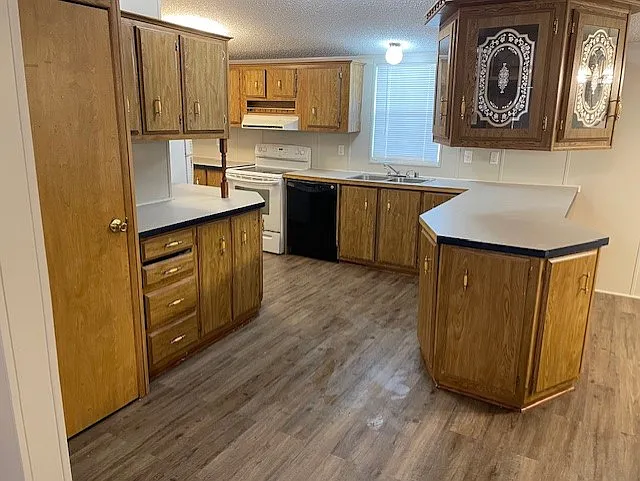 Kitchen has plenty of counter space.