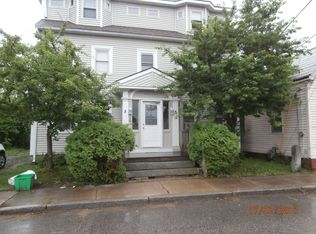 5 School St APT 6, Dover, NH 03820
