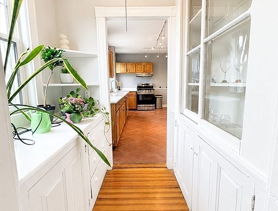 4th image of 374 Massachusetts Ave APT 3