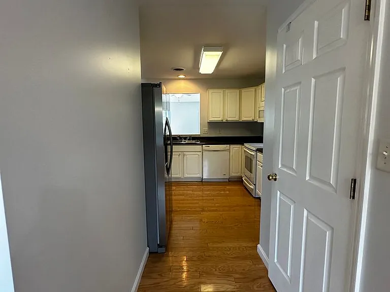 1643 Wood Song Ln — Photo 10