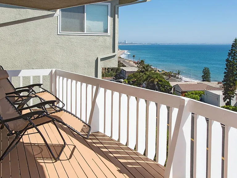 18109 Coastline Dr — Photo 13