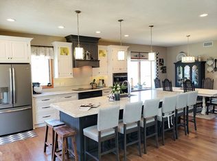 1204 Cedar Ave, Albert Lea, MN 56007