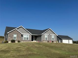 1067 Highway F, Defiance, MO 63341