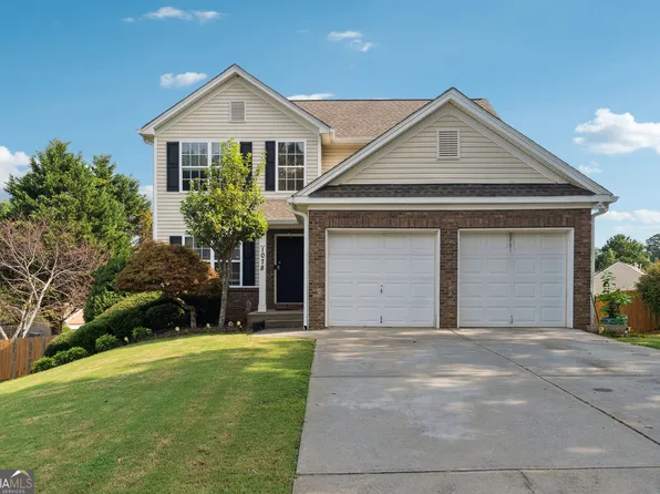 1078 Pine Acre Dr, Sugar Hill, GA 30518