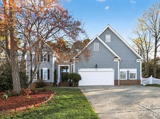 6300 Hawkwood Ln, Charlotte, NC 28277