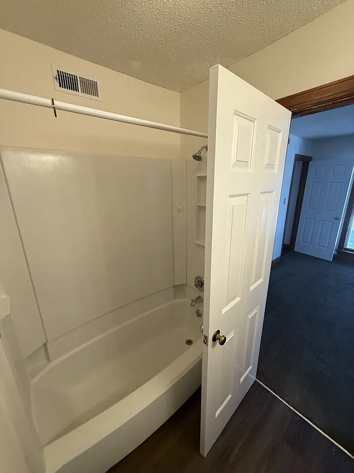1 bed, 1.0 bath, 540 sqft, $995 — Photo 3