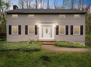5 Terra Nova Dr, Hopewell Junction, NY 12533
