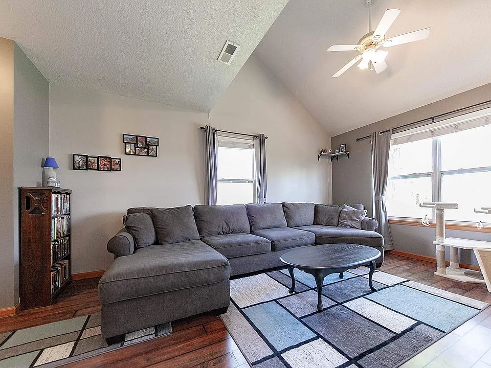 furniture won't included, wall will be repainted.