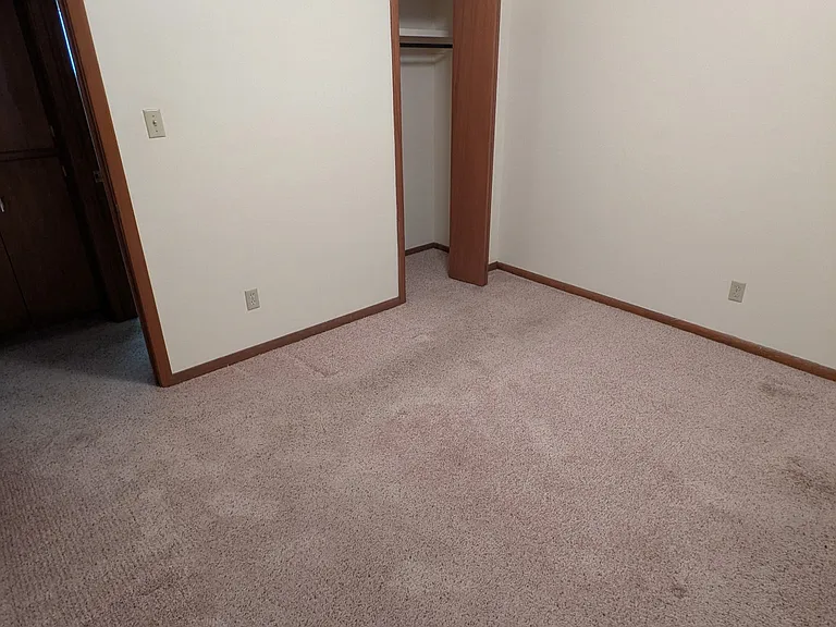 741 Guernsey Dr #2 — Photo 5