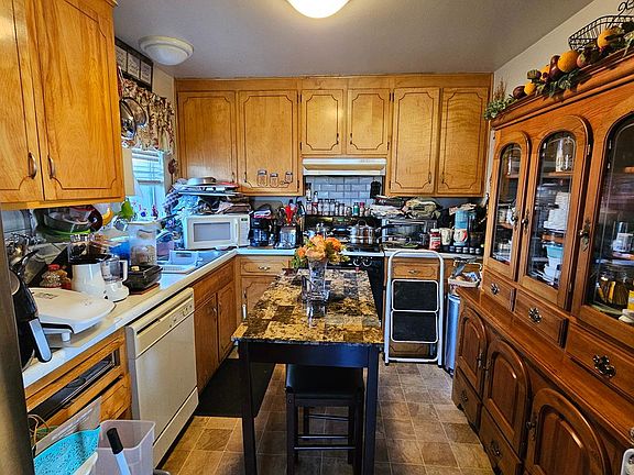 5th image of 807 O St