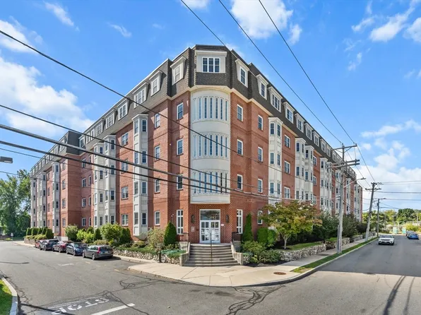 120 Wyllis Ave Unit 407, Everett, MA 02149