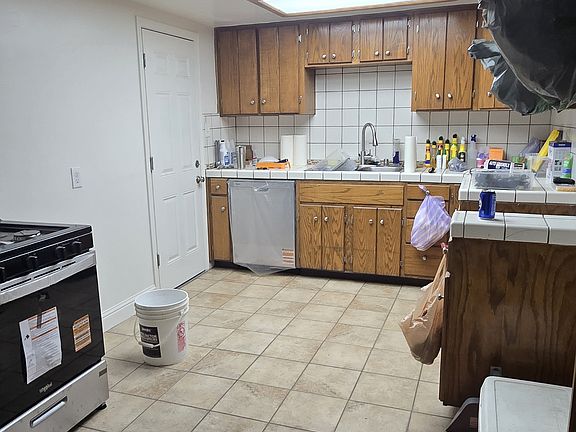 Kitchen (please excuse mess and out of place appliances)