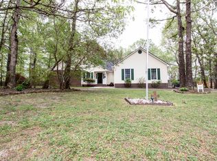 137 Dockside Dr, Jacksonville, NC 28546