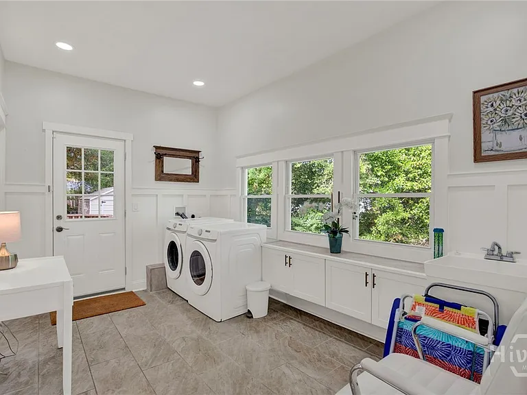 809 E Bolton St — Photo 35