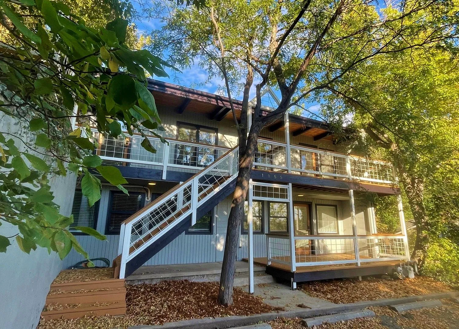 Gorgeous Remodeled 3 bed 2.5 bath in West Boulder! — Photo 3