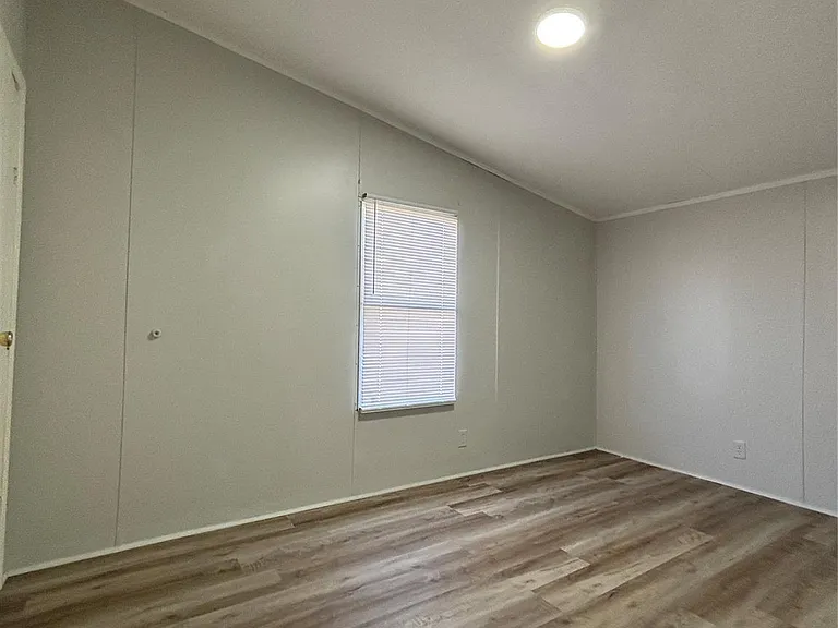 16509 Brittany Way — Photo 8