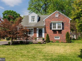 1441 Hollywood Dr, Lancaster, PA 17601