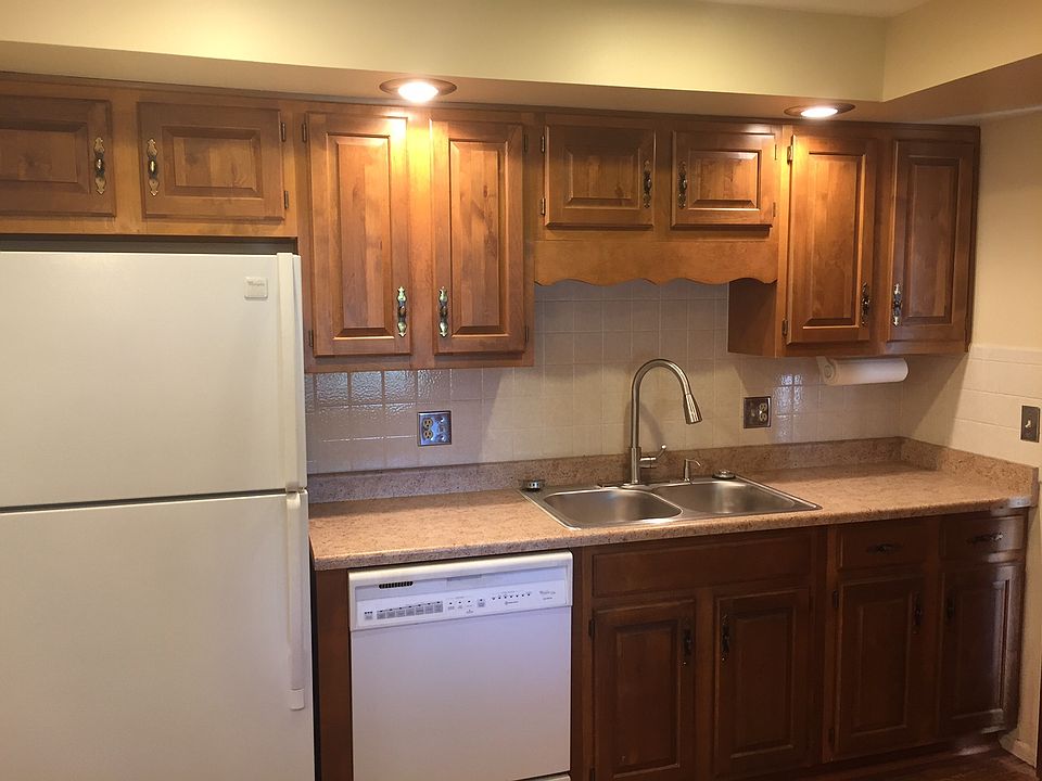 Stainless steel sink
