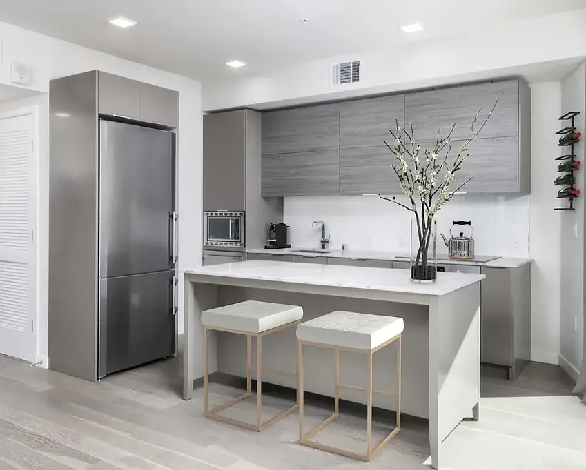 Building Photo - 1605 Riviera Ave #501