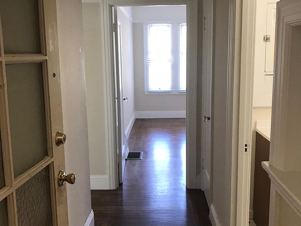 1st image of 1325 5th Ave #2