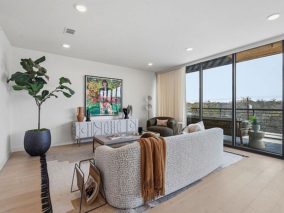 3rd image of 1600 S 1st St #410