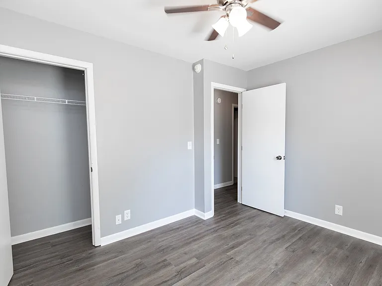 857 Heritage Cir — Photo 30