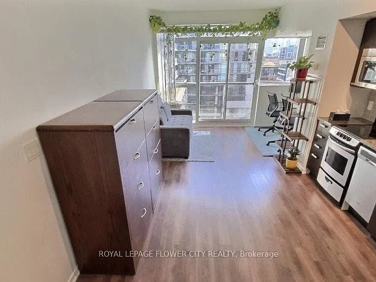 68 Abell St #1112 — Photo 2