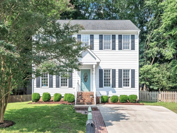 1905 Indianwood Ct, Raleigh, NC 27604