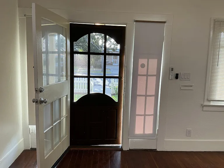 233 E La Veta 492 S — Photo 3
