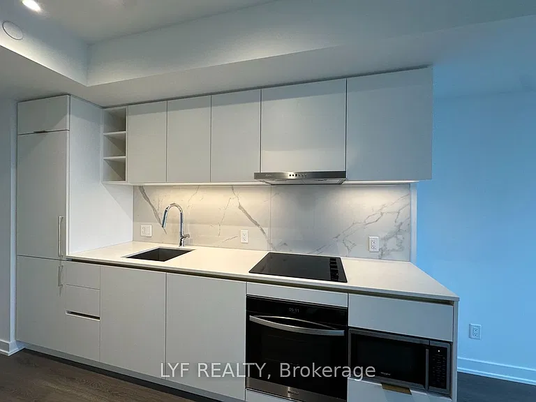 8 Wellesley St W #4810 — Photo 2