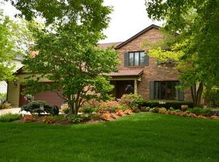 724 Thornapple Dr, Naperville, IL 60540