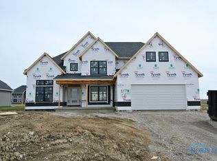 14 Winfield Manor Ct, Perrysburg, OH