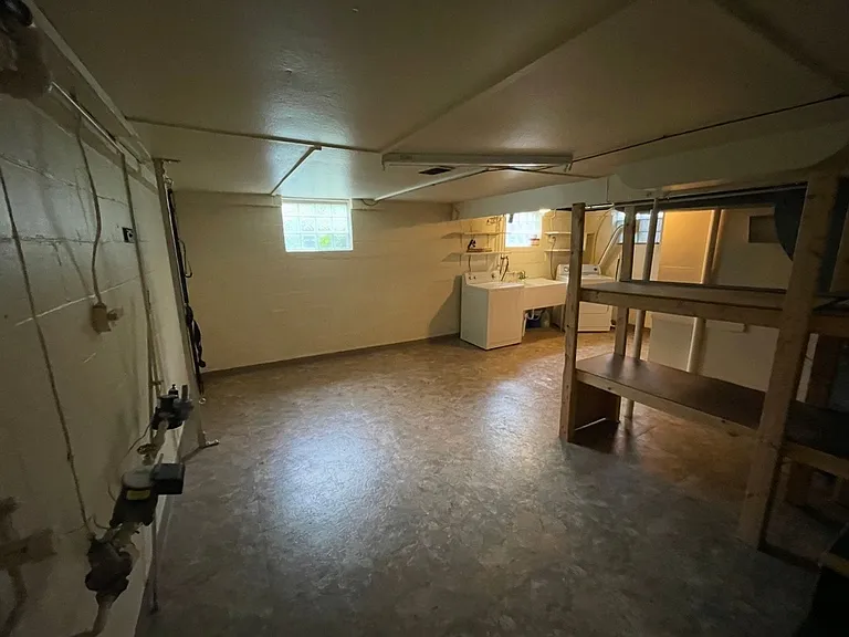 11 Station St #13 — Photo 11