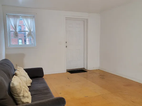 929 W Grace St #2, Richmond, VA 23220