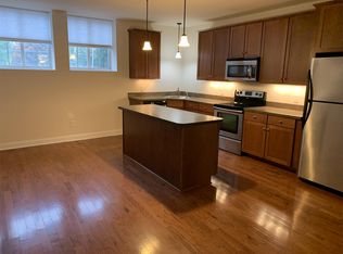 103 Kings Rd APT 103, Schenectady, NY 12304