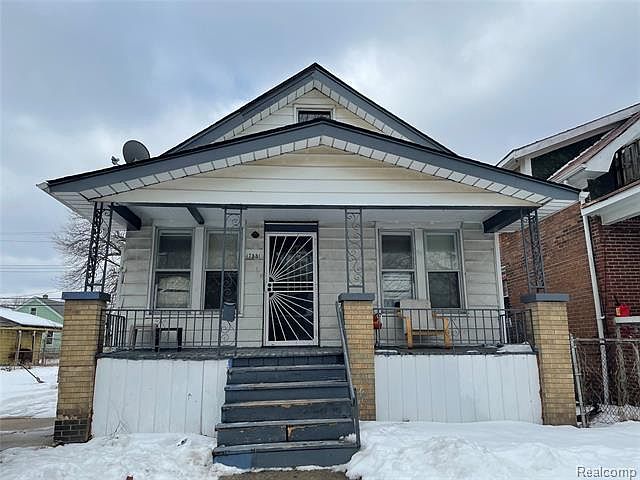 2nd image of 17551 Lumpkin St
