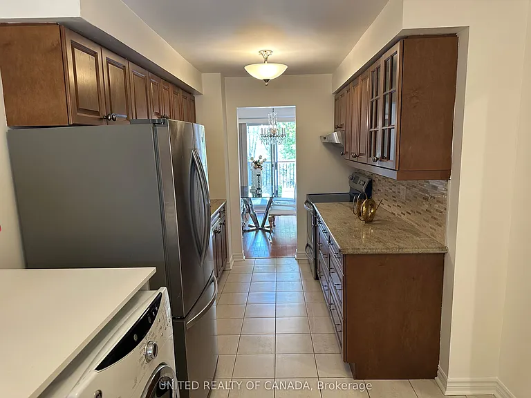 102 Baywood Ct — Photo 16